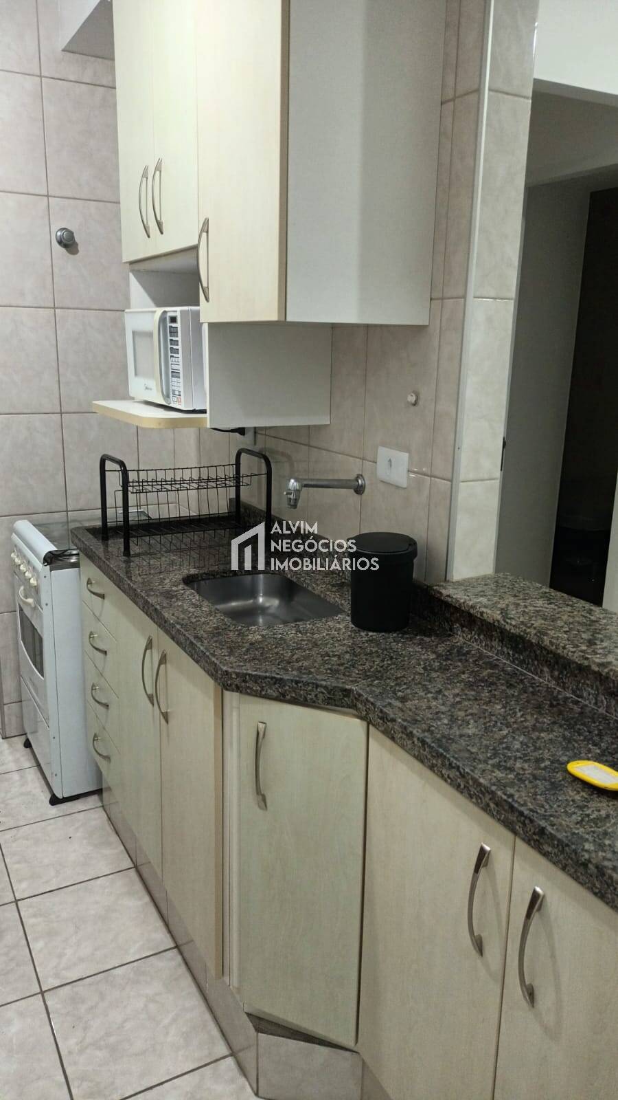 Apartamento para alugar com 1 quarto, 45m² - Foto 11