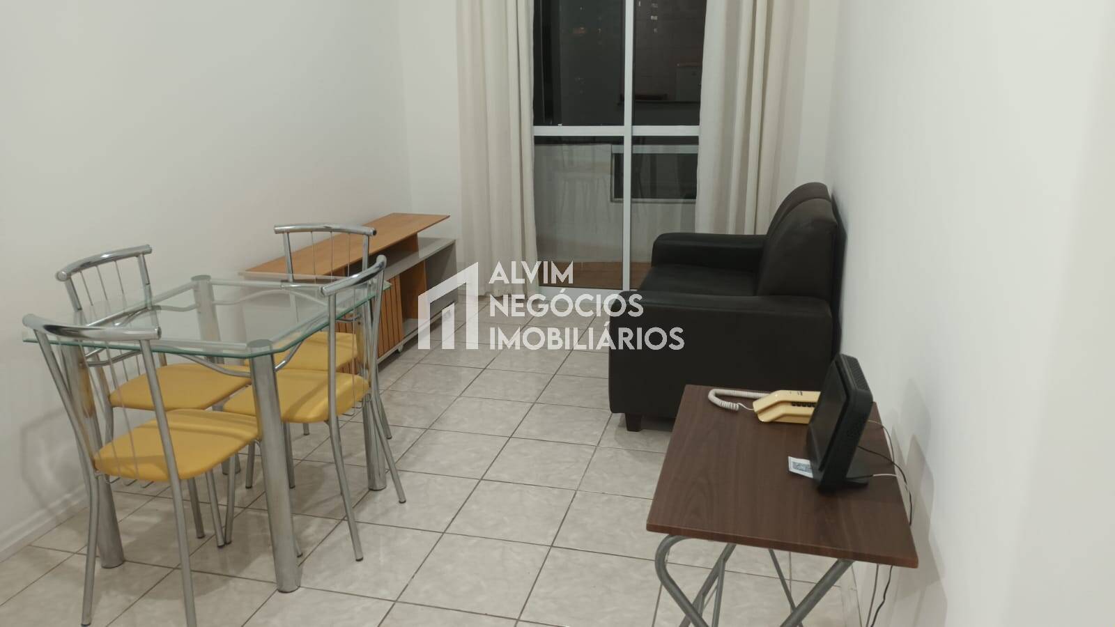 Apartamento para alugar com 1 quarto, 45m² - Foto 1