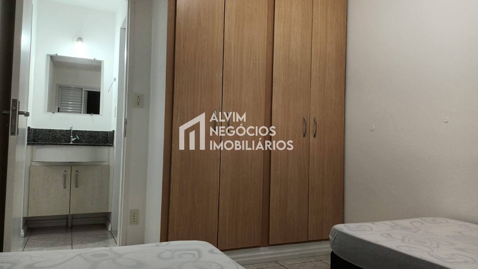 Apartamento para alugar com 1 quarto, 45m² - Foto 14