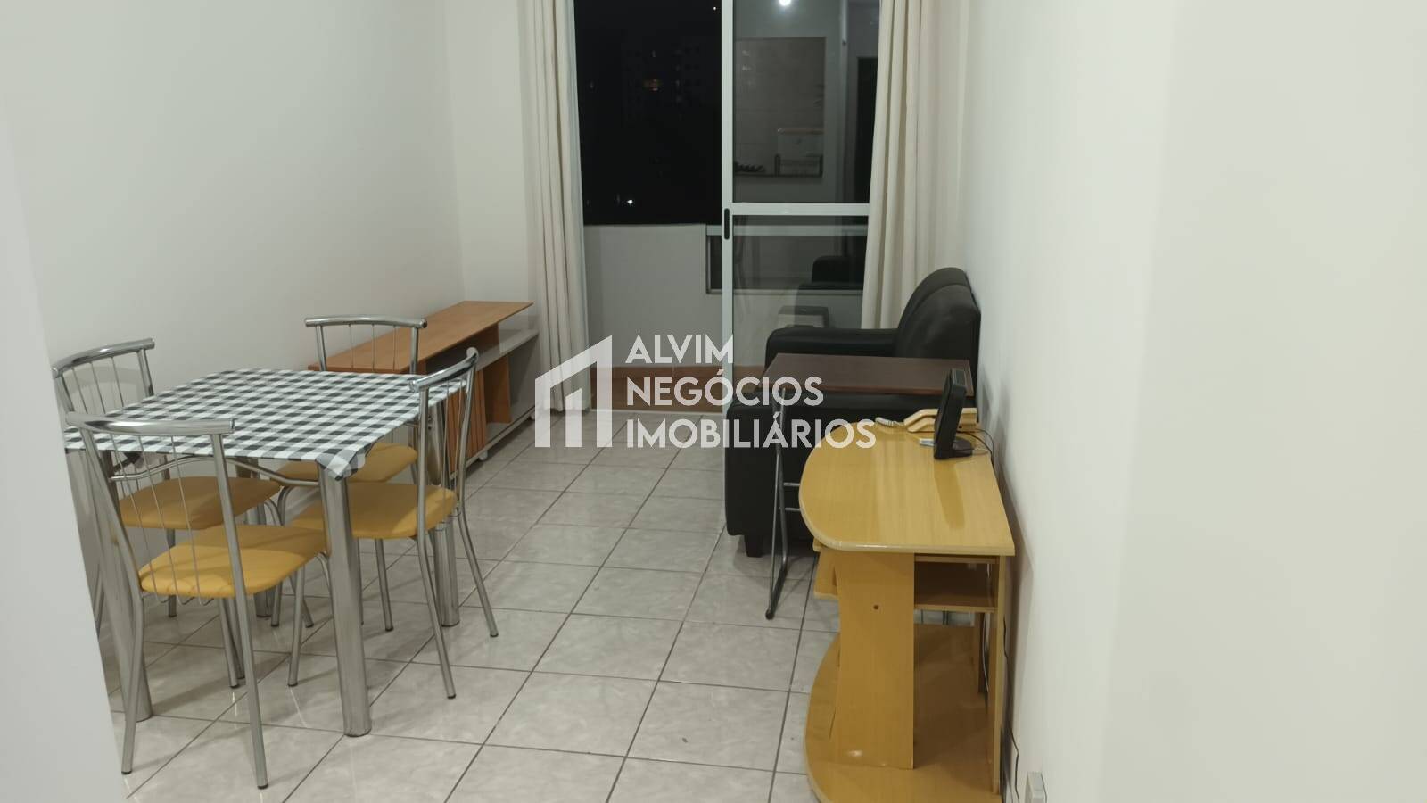 Apartamento para alugar com 1 quarto, 45m² - Foto 4
