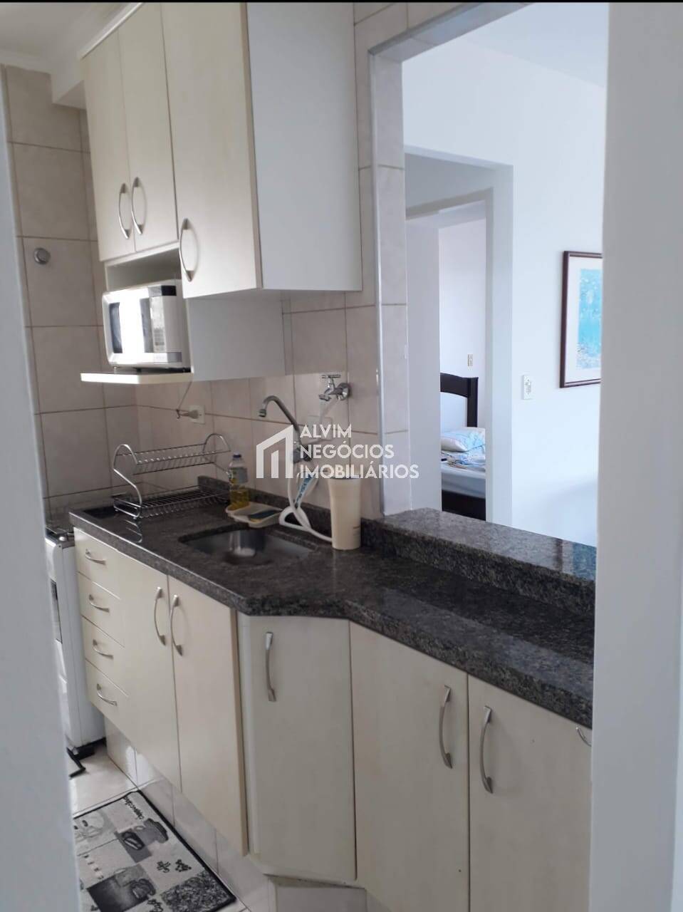 Apartamento para alugar com 1 quarto, 45m² - Foto 12