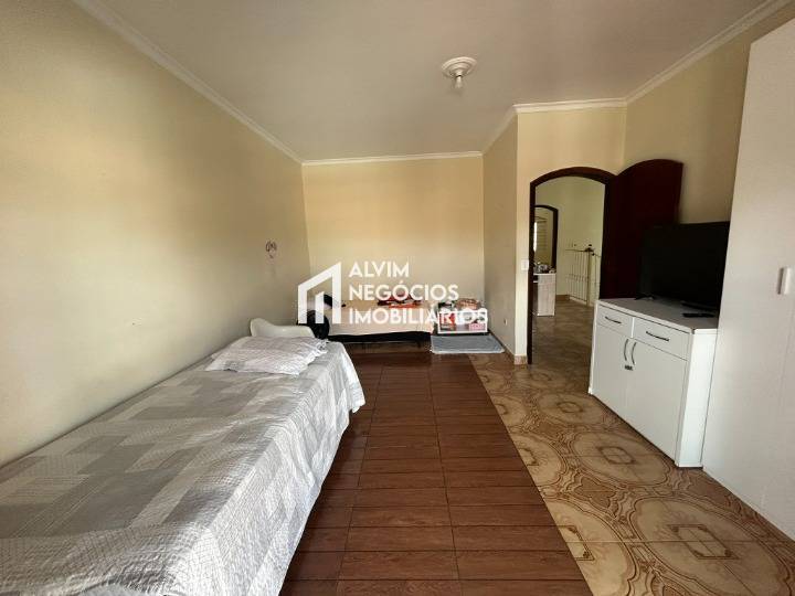 Casa, 4 quartos, 250 m² - Foto 29