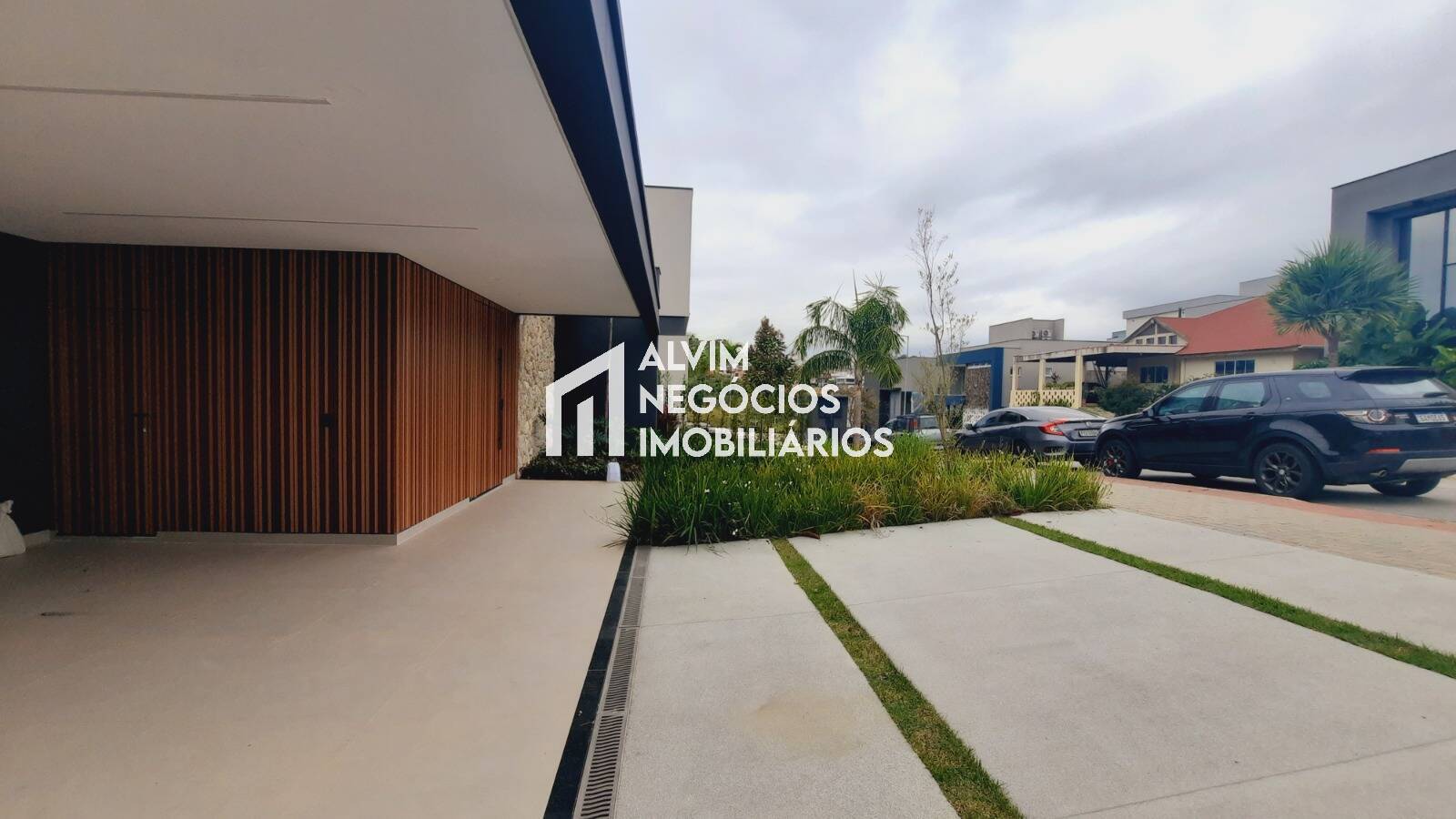 Sobrado, 3 quartos, 302 m² - Foto 5
