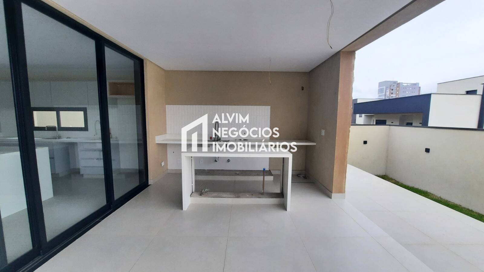 Sobrado, 3 quartos, 302 m² - Foto 9