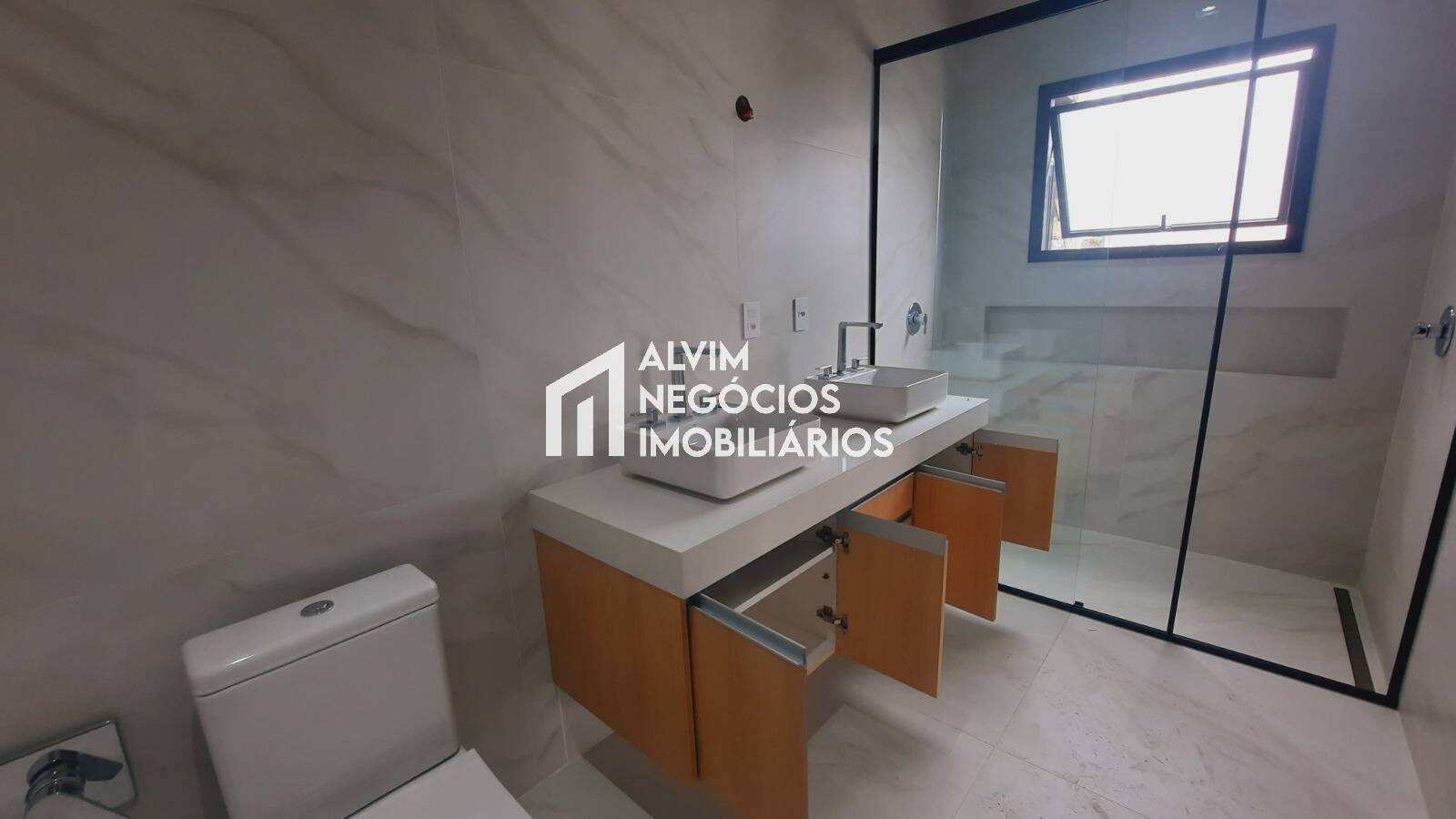 Sobrado, 3 quartos, 302 m² - Foto 38
